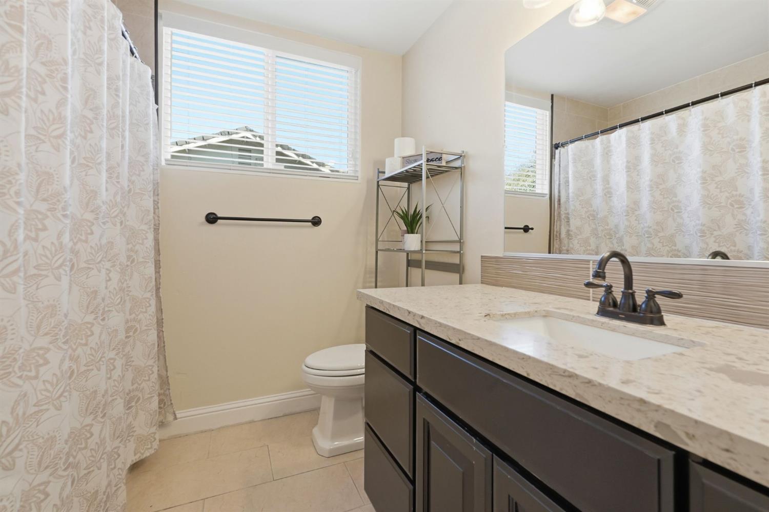 1700 Rolling Hills Road Sacramento, CA 95864 - Photo 31 of 65