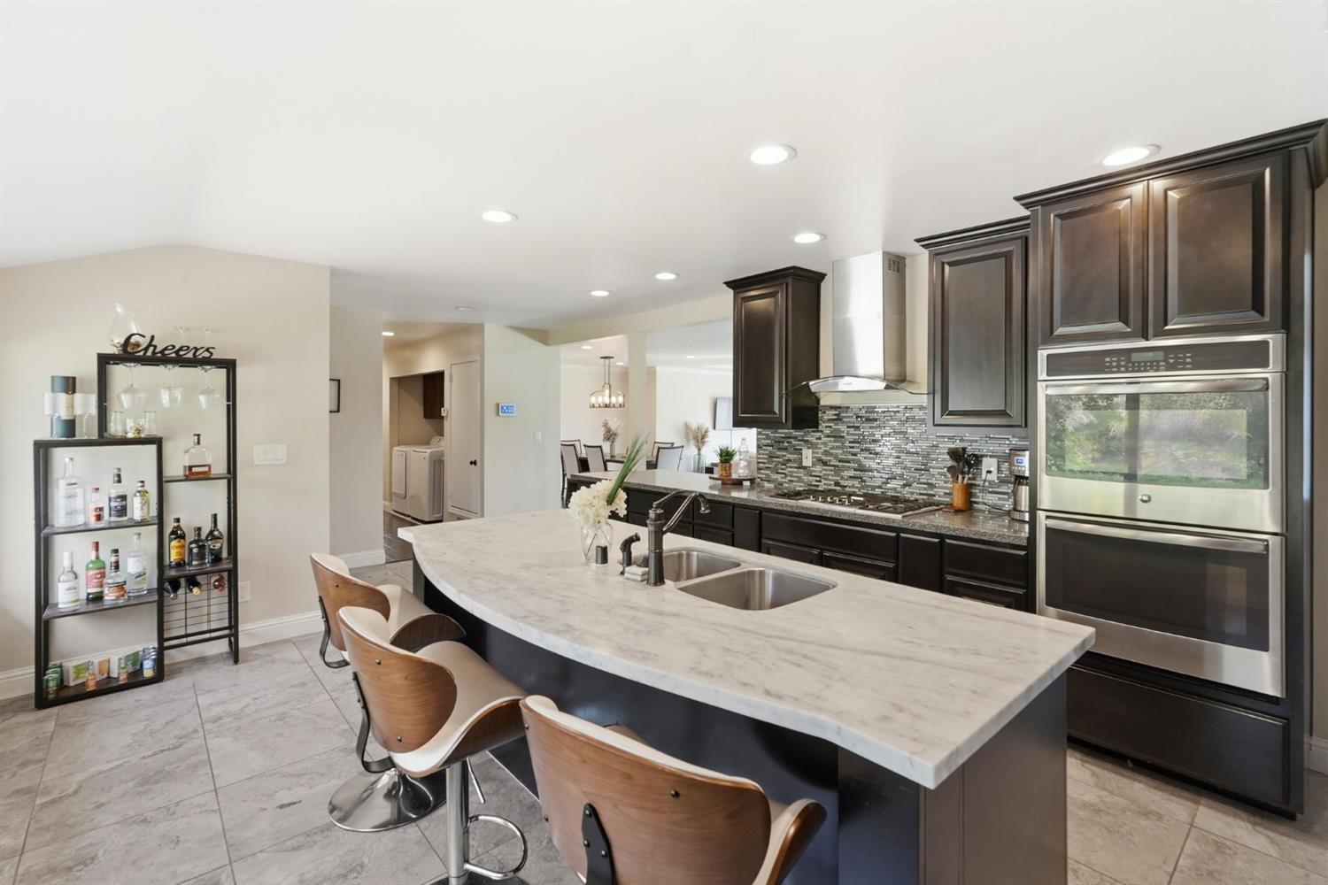 1700 Rolling Hills Road Sacramento, CA 95864 - Photo 6 of 65