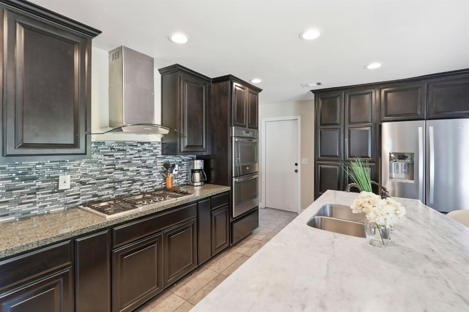 1700 Rolling Hills Road Sacramento, CA 95864 - Photo 8 of 65