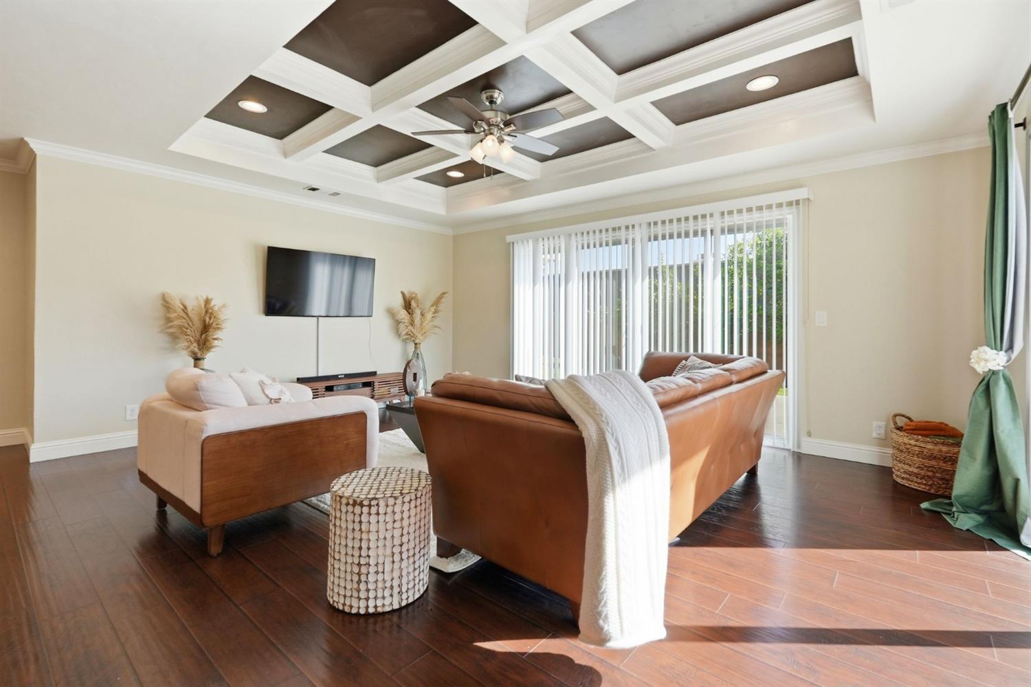 1700 Rolling Hills Road Sacramento, CA 95864 - Photo 9 of 65