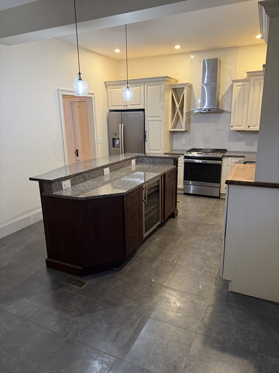 14 Whitford Street Boston, MA 02131 - Photo 8 of 27