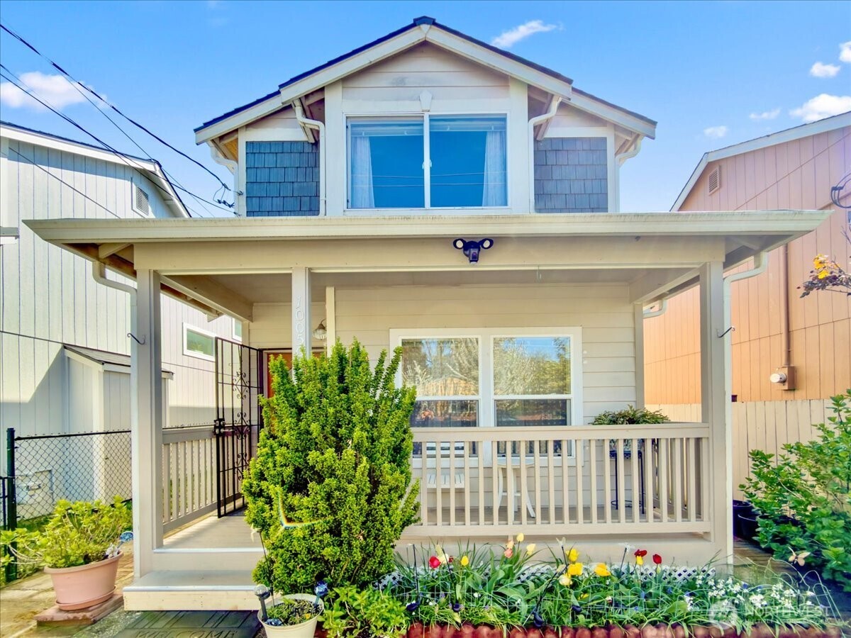 10050 19th Avenue Southwest Seattle, WA 98146 - Photo 4 of 26
