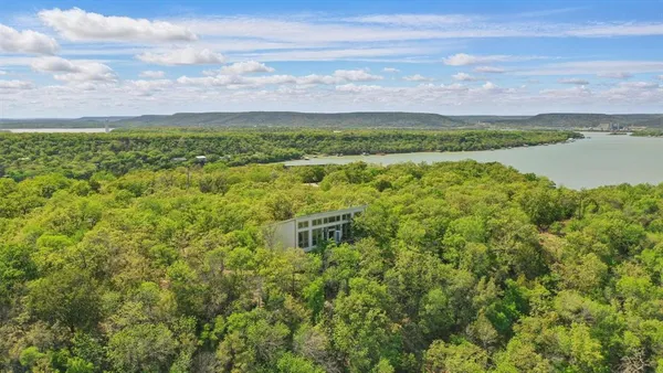 $430,000 | 2775 South Lakeview Drive, Gordon, TX 76453