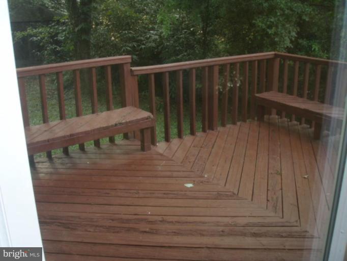 9305 Locksley Road Fort Washington, MD 20744 - Photo 22 of 29 Deck