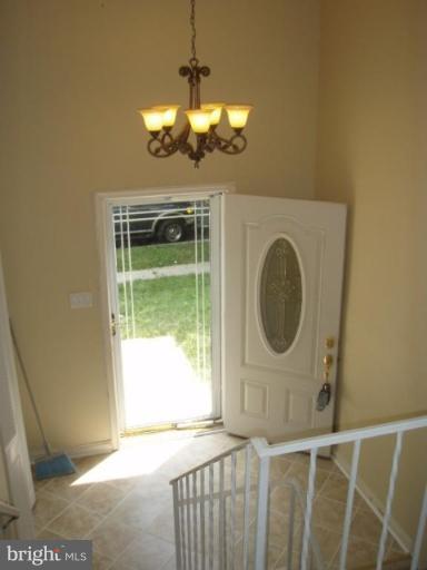 9305 Locksley Road Fort Washington, MD 20744 - Photo 5 of 29 Lobby