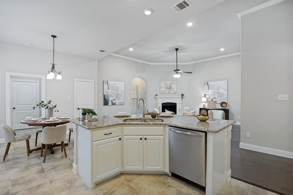 1815 Drake Drive Allen, TX 75002 - Photo 10 of 25