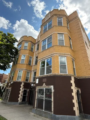 $1,700 | 5223 West Washington Boulevard, Unit 52232, Chicago, IL 60644