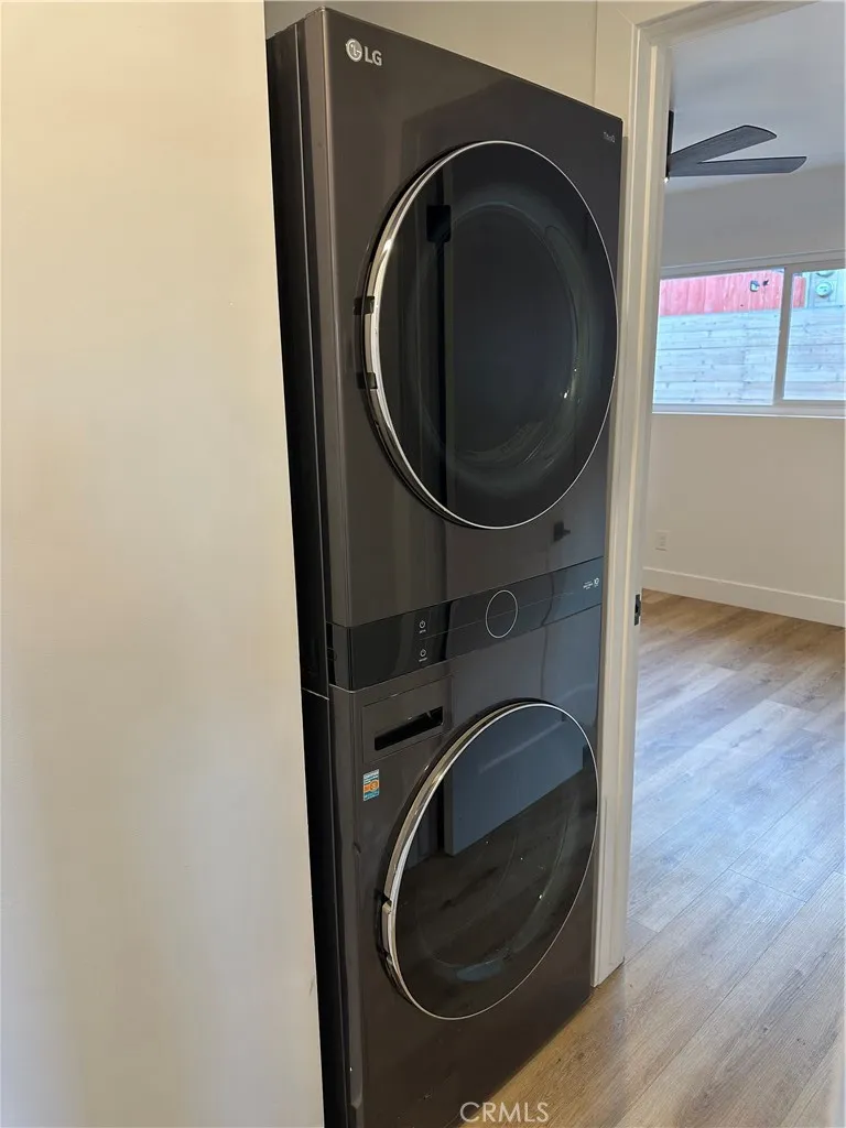 632 Truly Vista, Unit 634 Vista, CA 92084 - Photo 50 of 73 a utility room with dryer and washer