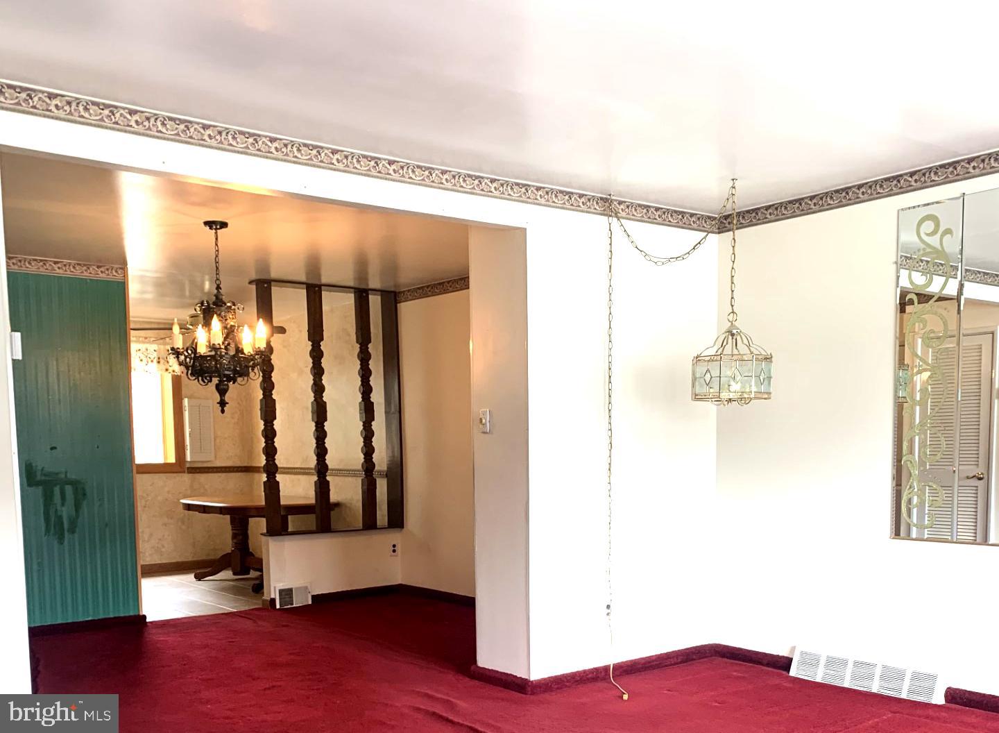 3703 Bellaire Road Philadelphia, PA 19154 - Photo 3 of 15 Living Room