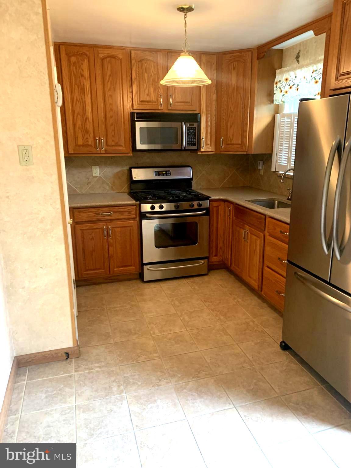 3703 Bellaire Road Philadelphia, PA 19154 - Photo 4 of 15 Gallery Image 4