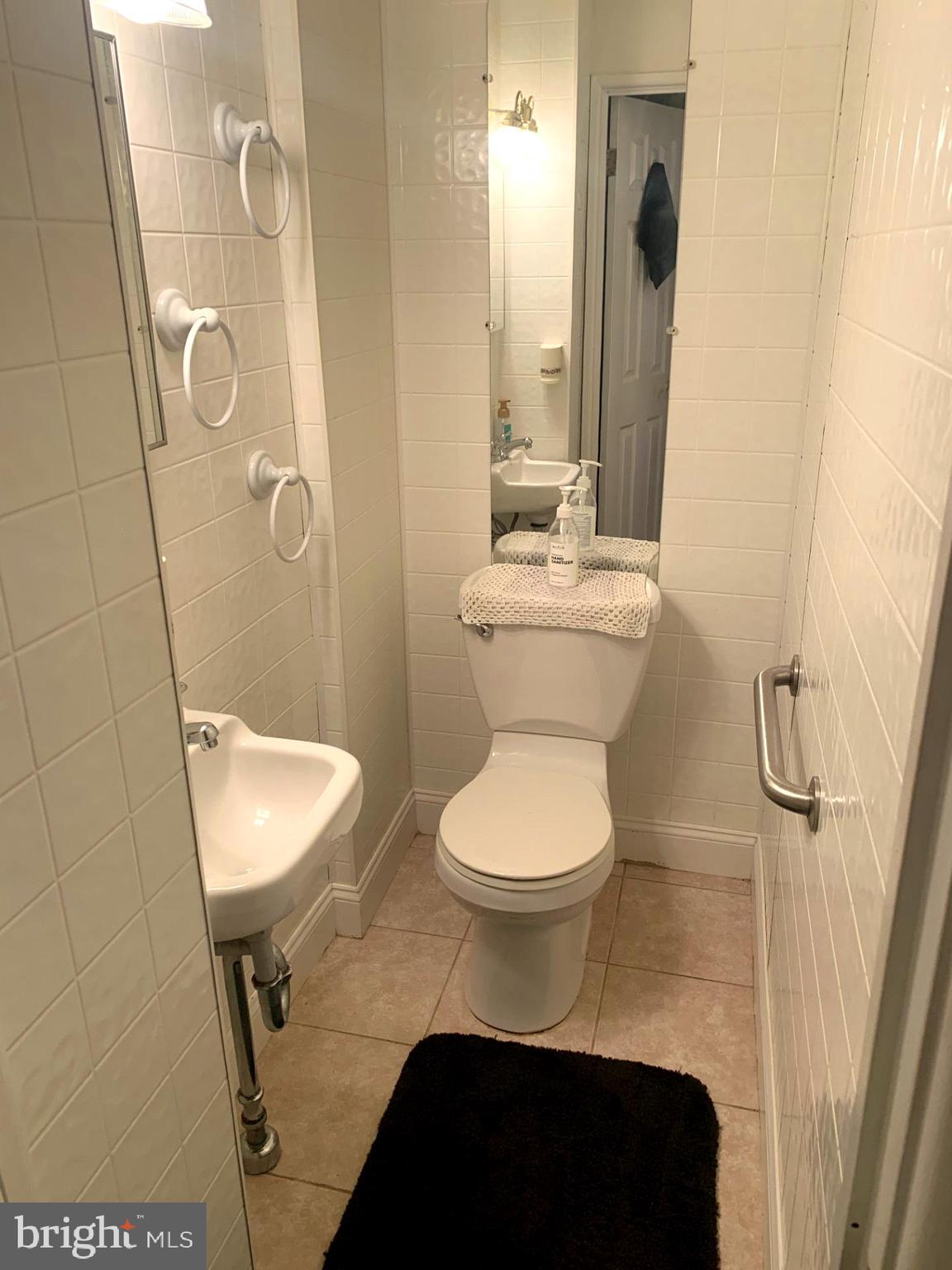 3703 Bellaire Road Philadelphia, PA 19154 - Photo 6 of 15 Bathroom on first floor