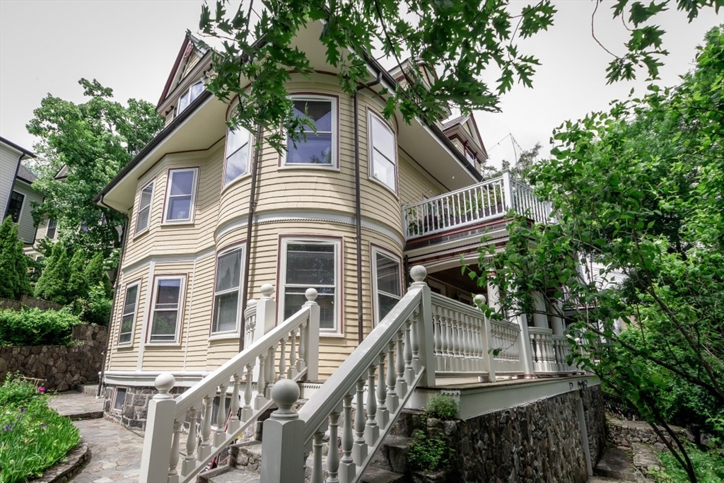 18 Atherton Road, Unit 1 Brookline, MA 02446 - Photo 1 of 17