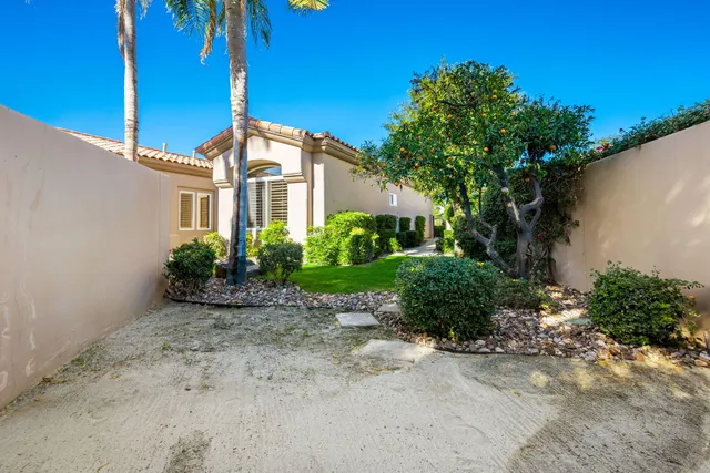 $1,425,000 | 428 Tomahawk Drive, Palm Desert, CA 92211