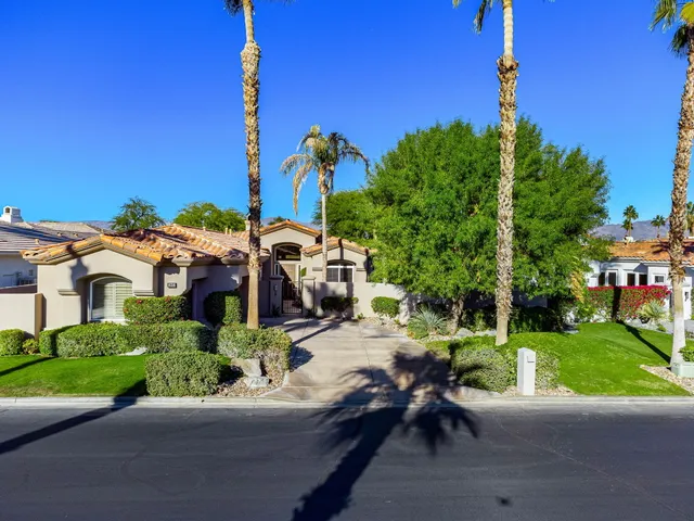 $1,425,000 | 428 Tomahawk Drive, Palm Desert, CA 92211