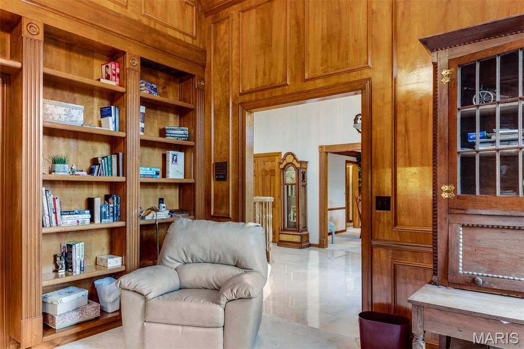 6 Kingspointe Lake Court Chesterfield, MO 63005 - Photo 11 of 20