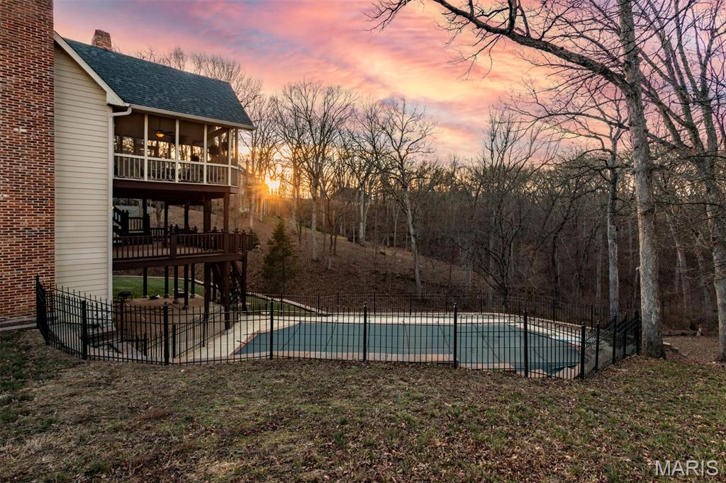 6 Kingspointe Lake Court Chesterfield, MO 63005 - Photo 5 of 20