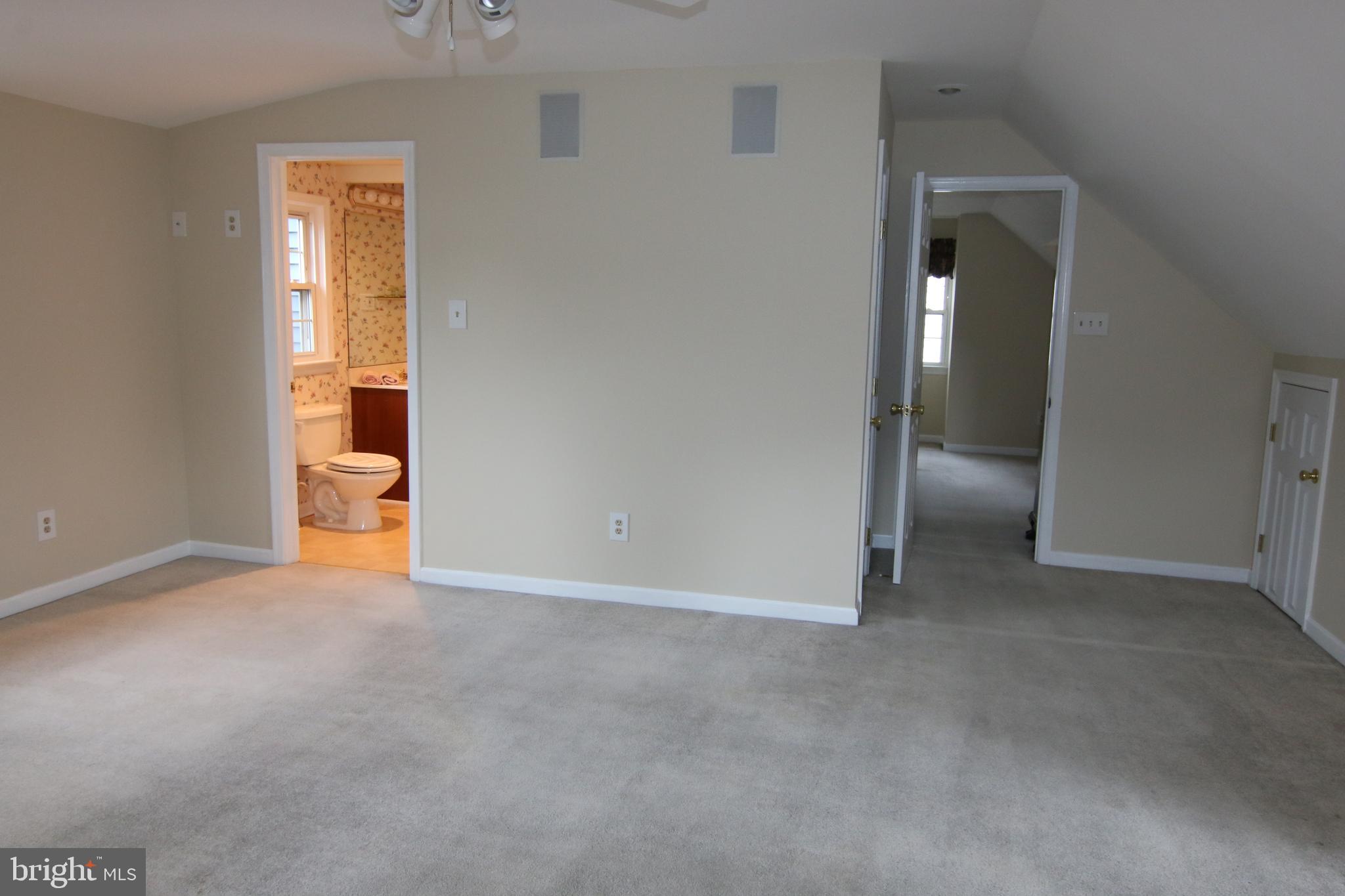 42 Norwyn Road Hatboro, PA 19040 - Photo 22 of 34