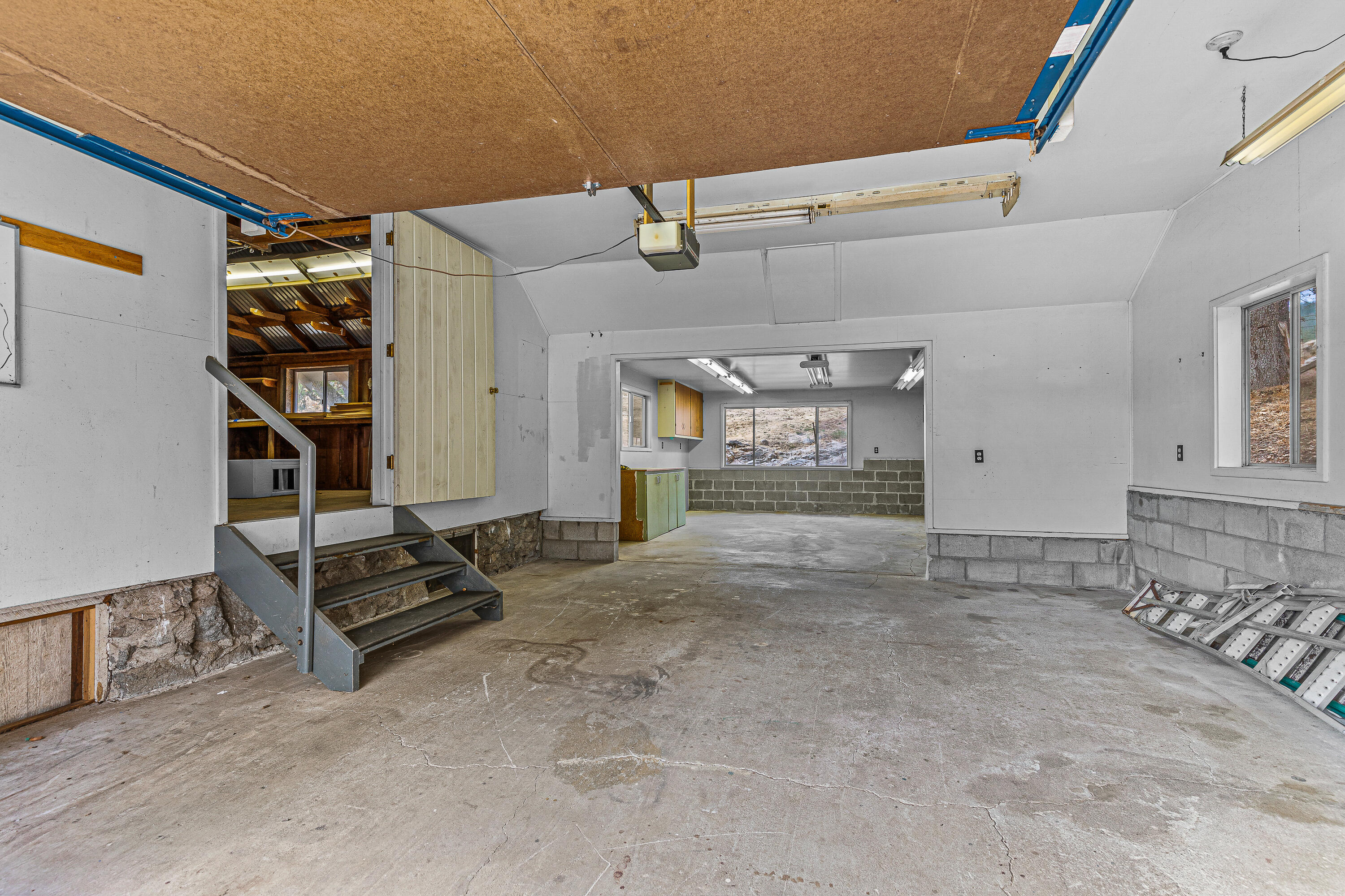 1865 Old Military Road Central Point, OR 97502 - Photo 53 of 77 9R9A7934