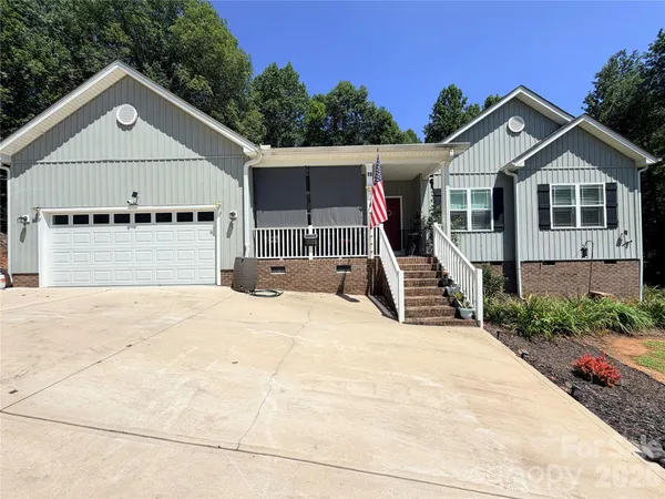 $475,000 | 10 Mooney Drive, Taylorsville, NC 28681