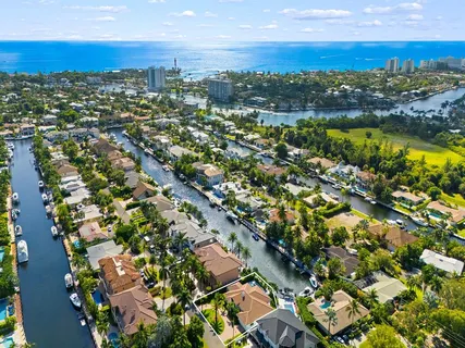 $2,995,000 | 2228 Northeast 26th Street, Lighthouse Point, FL 33064