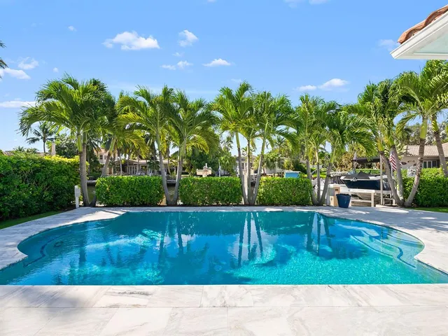 $2,995,000 | 2228 Northeast 26th Street, Lighthouse Point, FL 33064