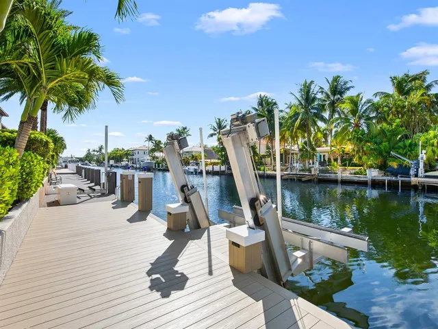$2,995,000 | 2228 Northeast 26th Street, Lighthouse Point, FL 33064