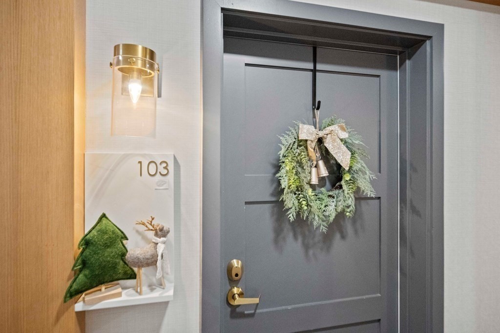 200 Revere Street, Unit 4103 Canton, MA 02021 - Photo 19 of 39 a vase of flowers sitting on a table