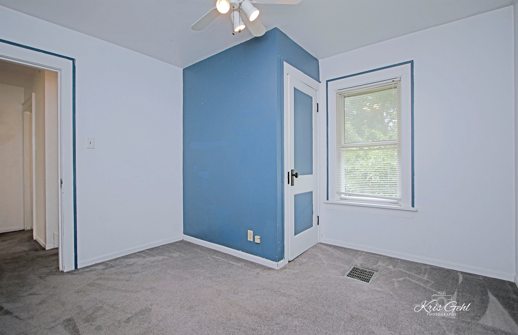 1038 Ferndale Street Gurnee, IL 60031 - Photo 12 of 24 an empty room with windows and closet