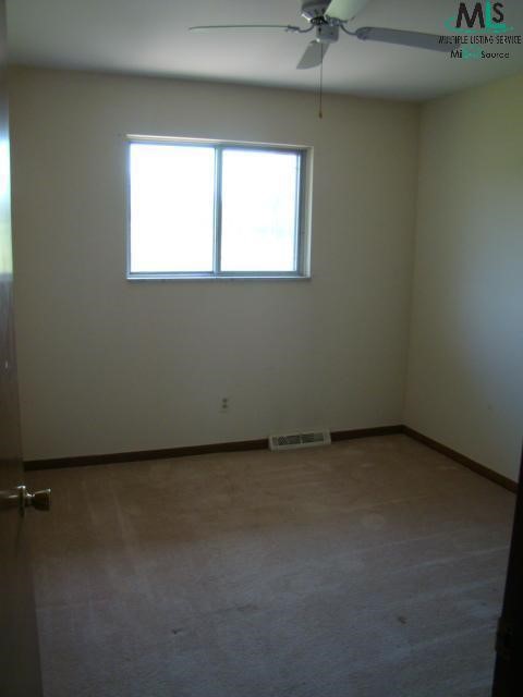 69944 Welding Road Richmond, MI 48062 - Photo 9 of 12 533497-8.JPG