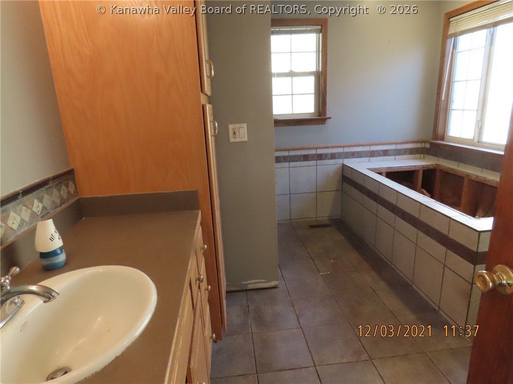 2339 Scott Depot Road Scott Depot, WV 25560 - Photo 24 of 35 Gallery Image 24
