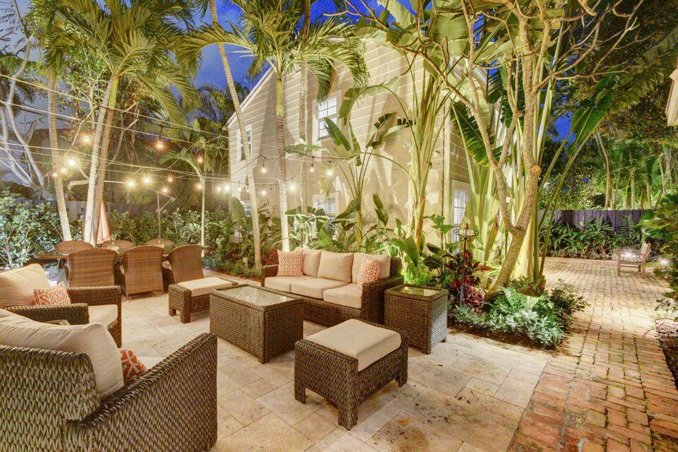 235 Dyer Road, Unit B West Palm Beach, FL 33405 - Photo 17 of 19 Courtyard