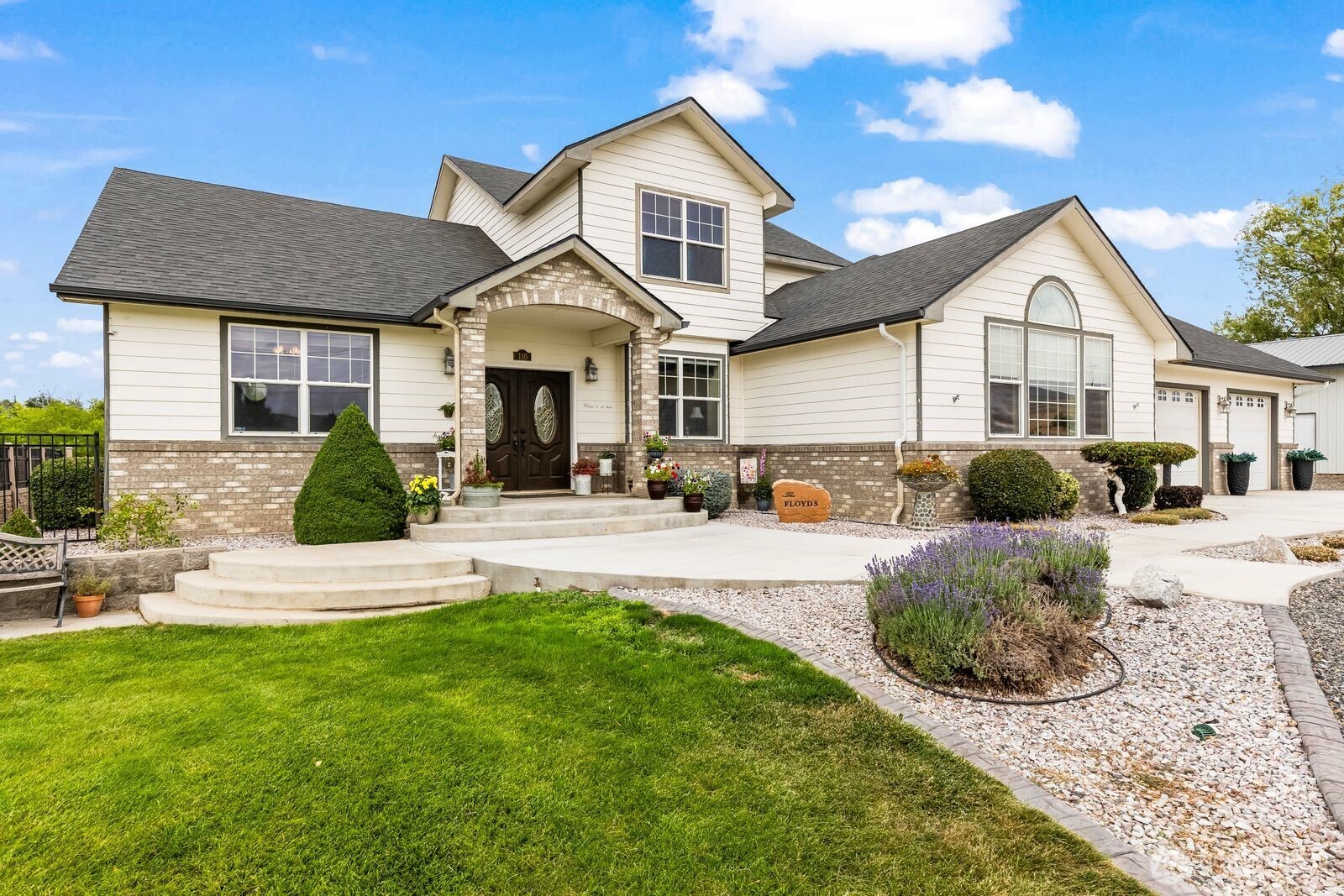 110 Beane Road Moxee, WA 98936 - Photo 1 of 40 Gallery Image 1