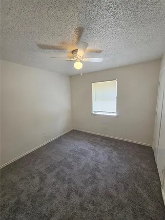 $1,895 | 521 East Jay Court, DeSoto, TX 75115