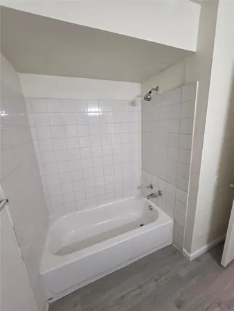 $1,895 | 521 East Jay Court, DeSoto, TX 75115