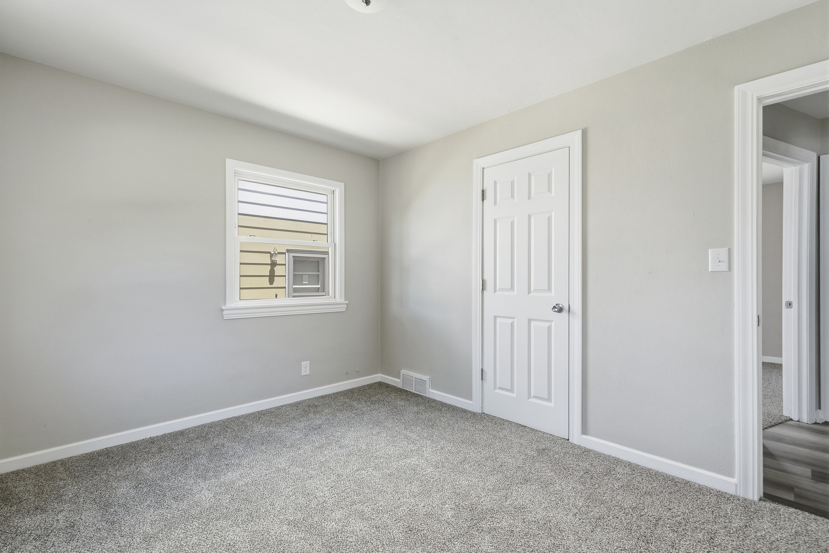 2456 32nd Street Moline, IL 61265 - Photo 17 of 39