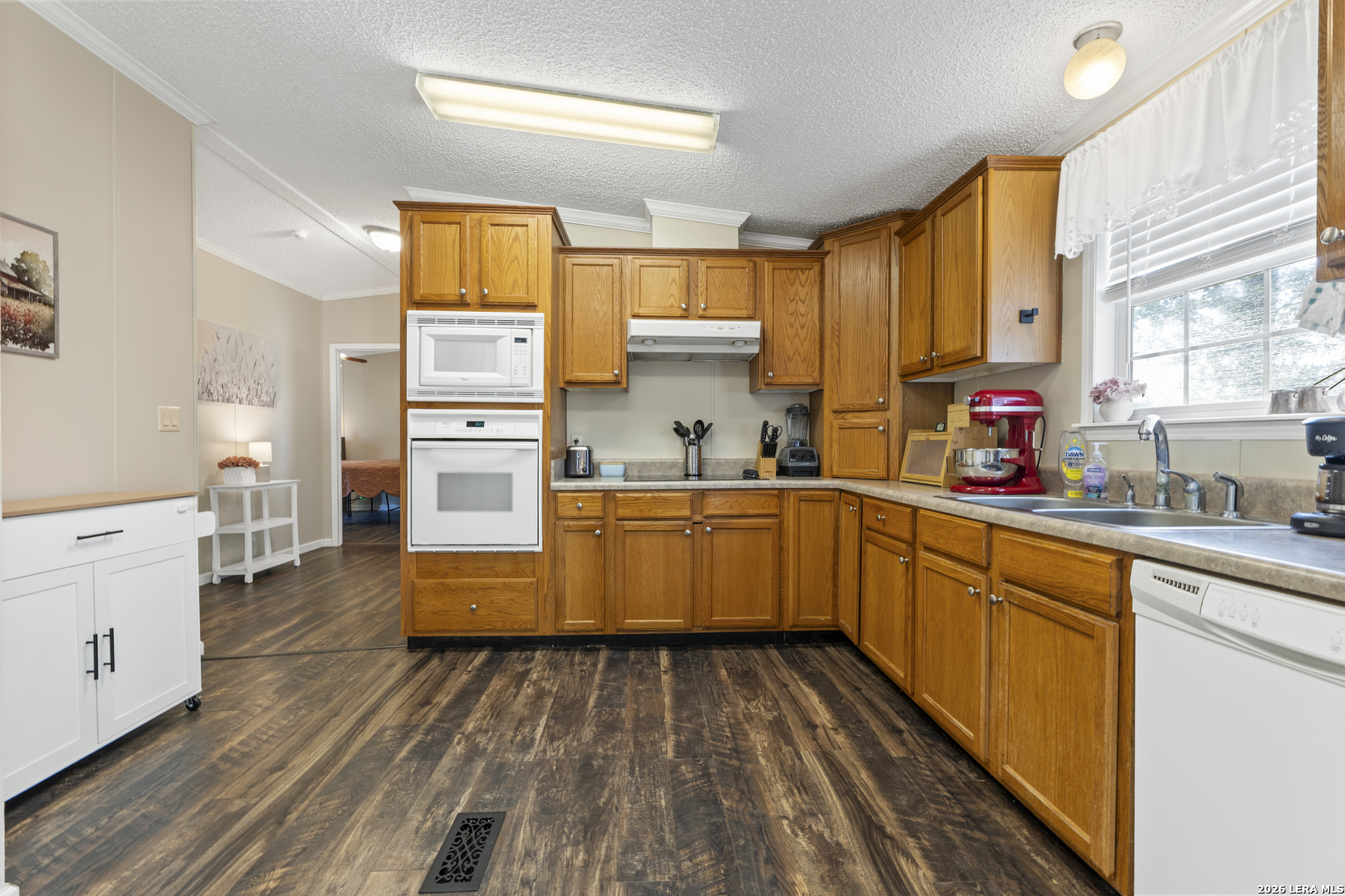 111 Longhorn Road Stockdale, TX 78160 - Photo 8 of 49