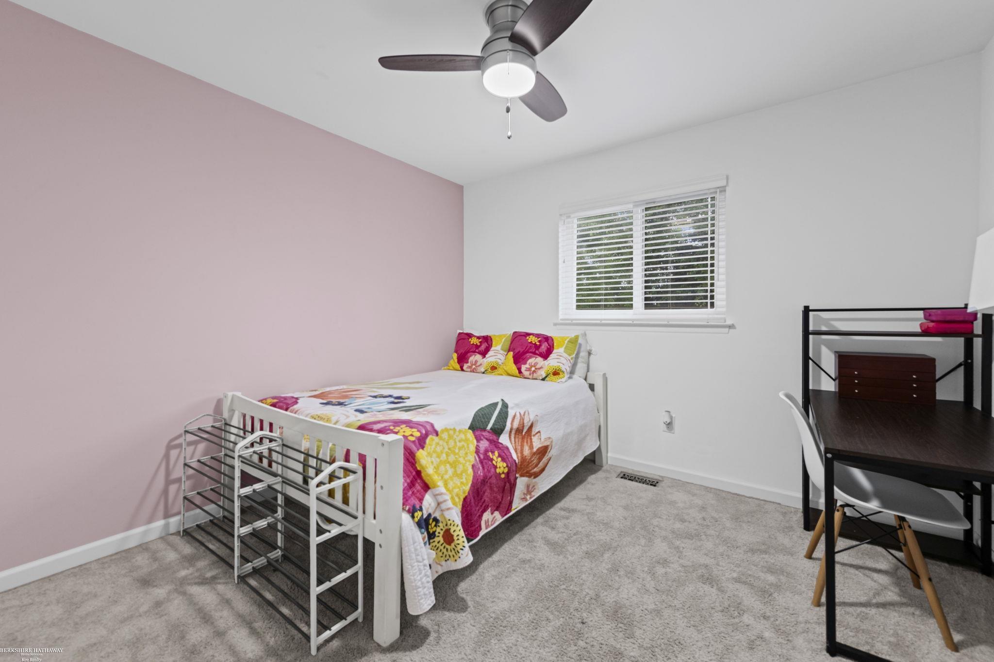47121 Barbara Road Macomb, MI 48044 - Photo 16 of 31