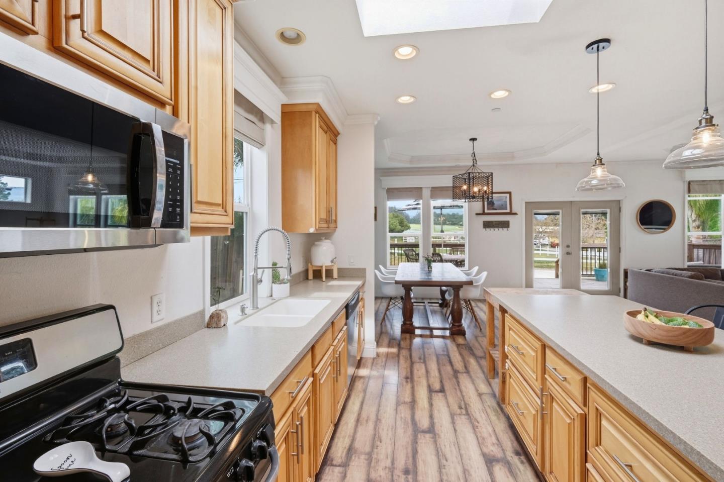 68 Mountain View Road Watsonville, CA 95076 - Photo 13 of 43 Gallery Image 13