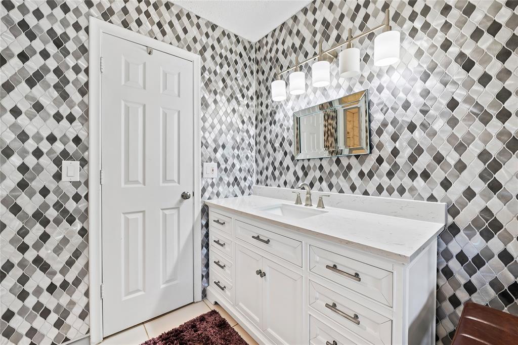 1621 Northwest 20th Avenue, Unit 203 Delray Beach, FL 33445 - Photo 15 of 25