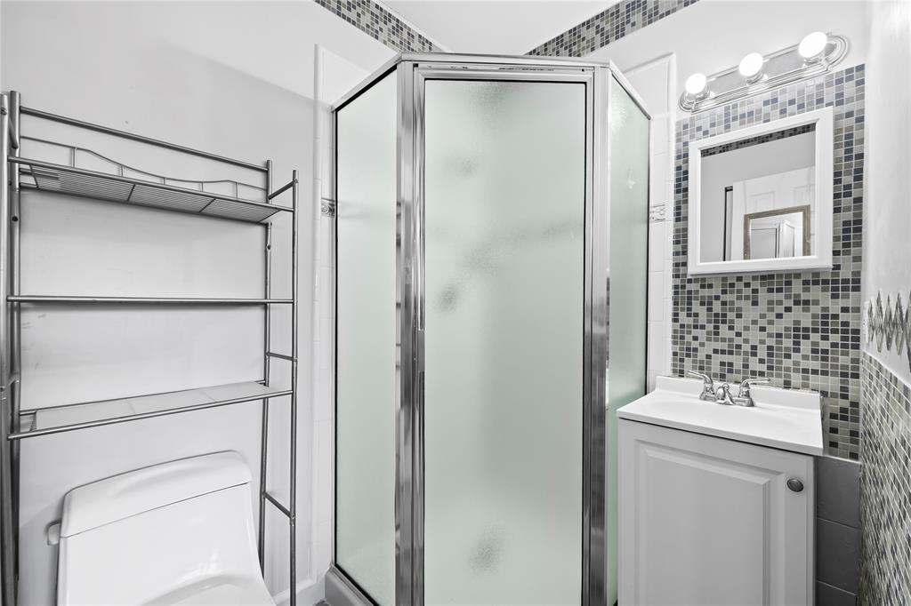 1621 Northwest 20th Avenue, Unit 203 Delray Beach, FL 33445 - Photo 19 of 25