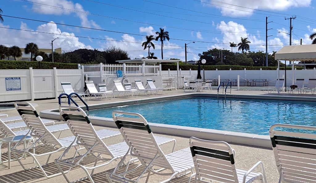 1621 Northwest 20th Avenue, Unit 203 Delray Beach, FL 33445 - Photo 21 of 25