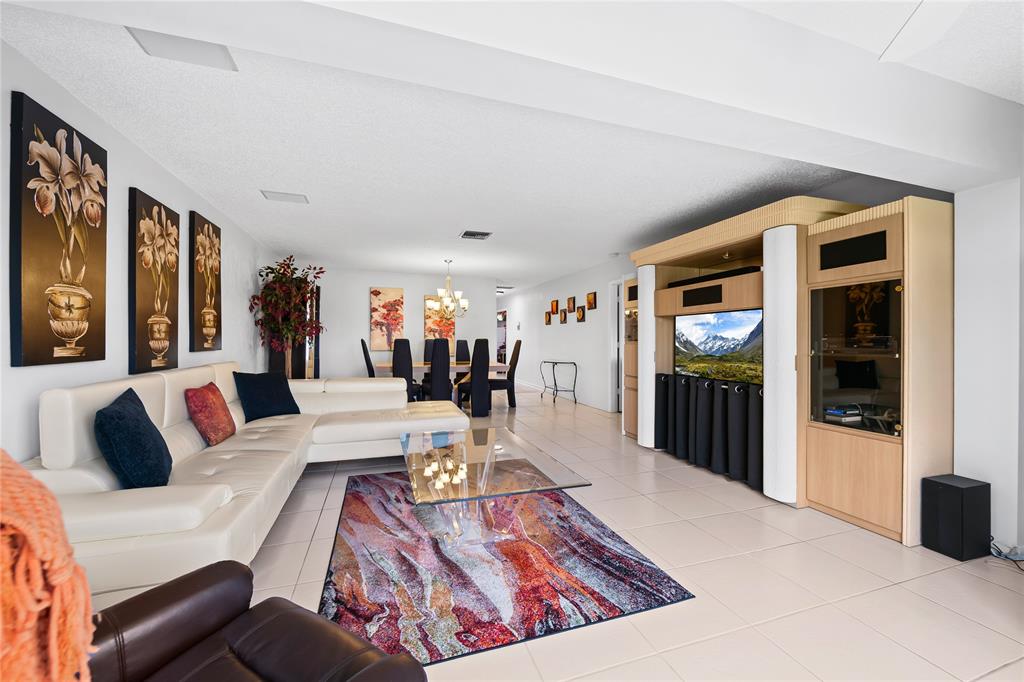 1621 Northwest 20th Avenue, Unit 203 Delray Beach, FL 33445 - Photo 7 of 25