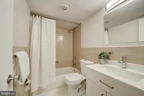 $294,900 | 2939 Van Ness Street Northwest, Unit 419, Washington, DC 20008