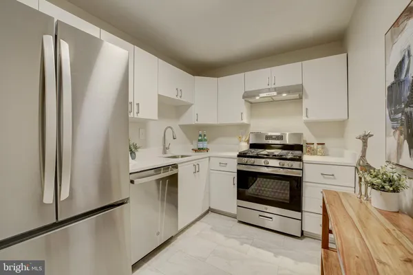 $239,900 | 2939 Van Ness Street Northwest, Unit 419, Washington, DC 20008