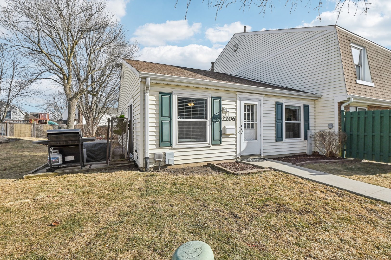 2206 Cardinal Court Streamwood, IL 60107 - Photo 13 of 15
