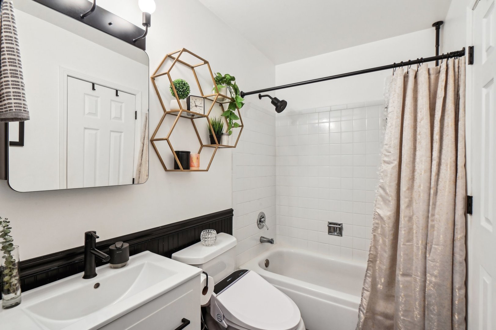 2206 Cardinal Court Streamwood, IL 60107 - Photo 9 of 15