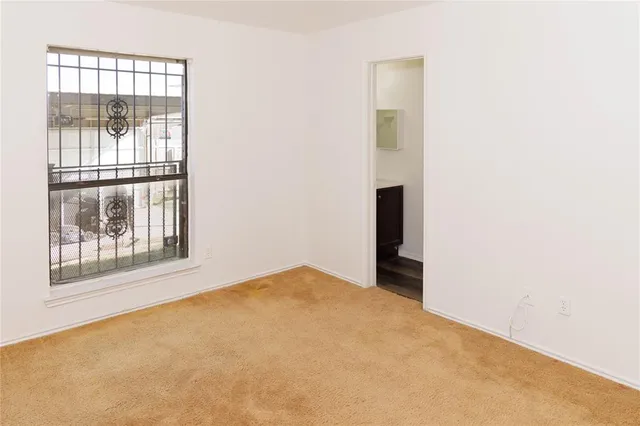 $159,999 | 2910 Tanglewood Drive, Lancaster, TX 75134