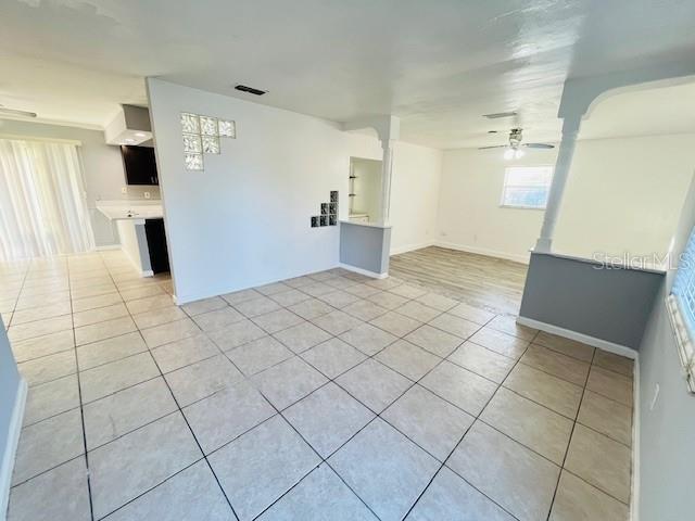 4428 Carousel Road Orlando, FL 32808 - Photo 4 of 22