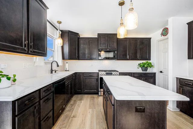 $390,000 | 8876 Creekway Drive, Ypsilanti, MI 48197