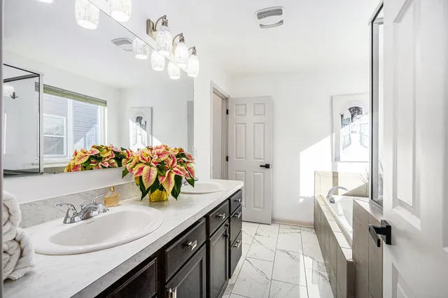 $390,000 | 8876 Creekway Drive, Ypsilanti, MI 48197